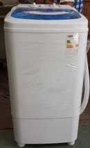 China Compact Semi Automatic Single Tub Washing Machine With Spin Dryer Grey White Color supplier